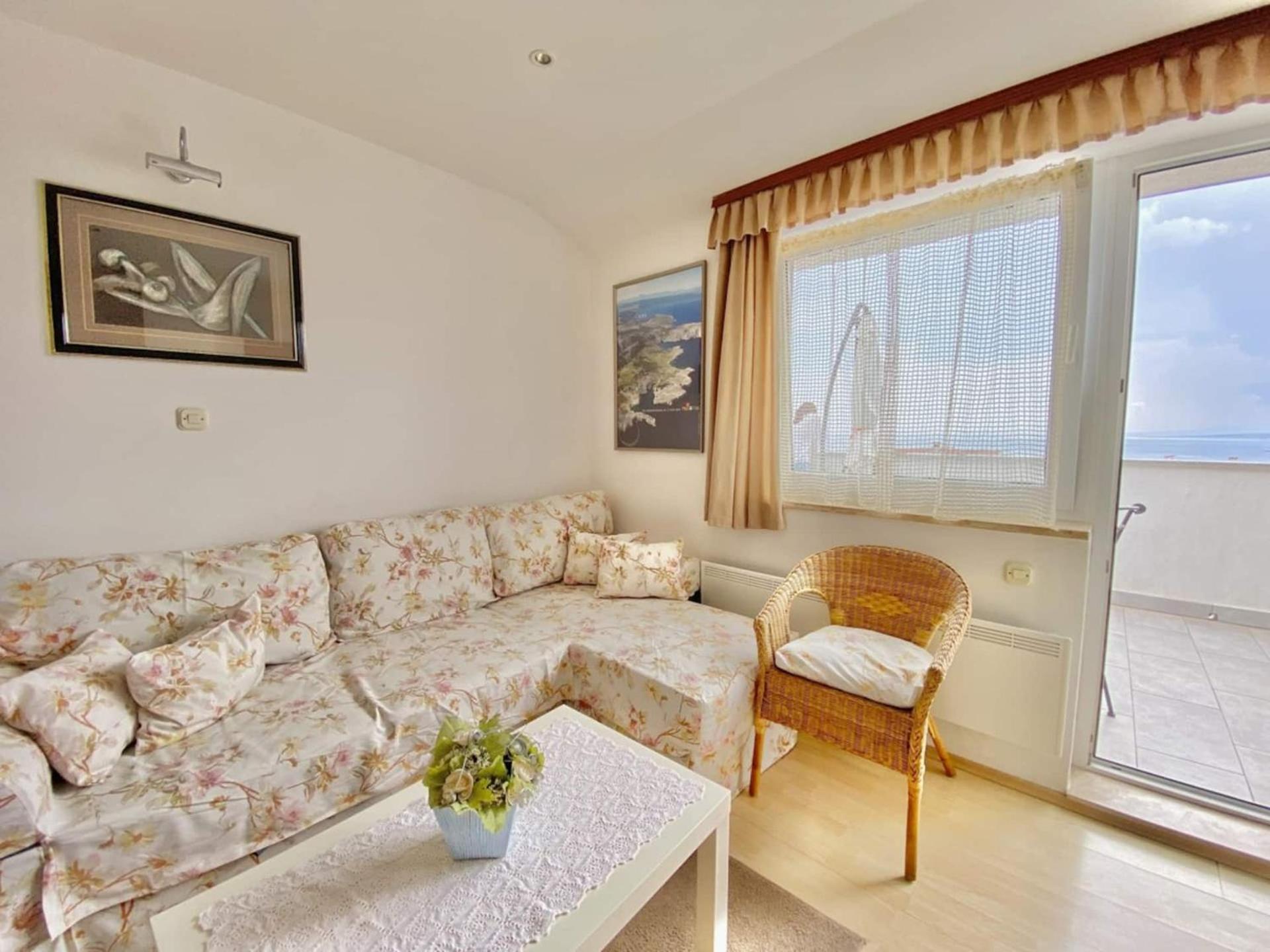 Family Apartments Viva Close To The Beach Krk Town Zewnętrze zdjęcie