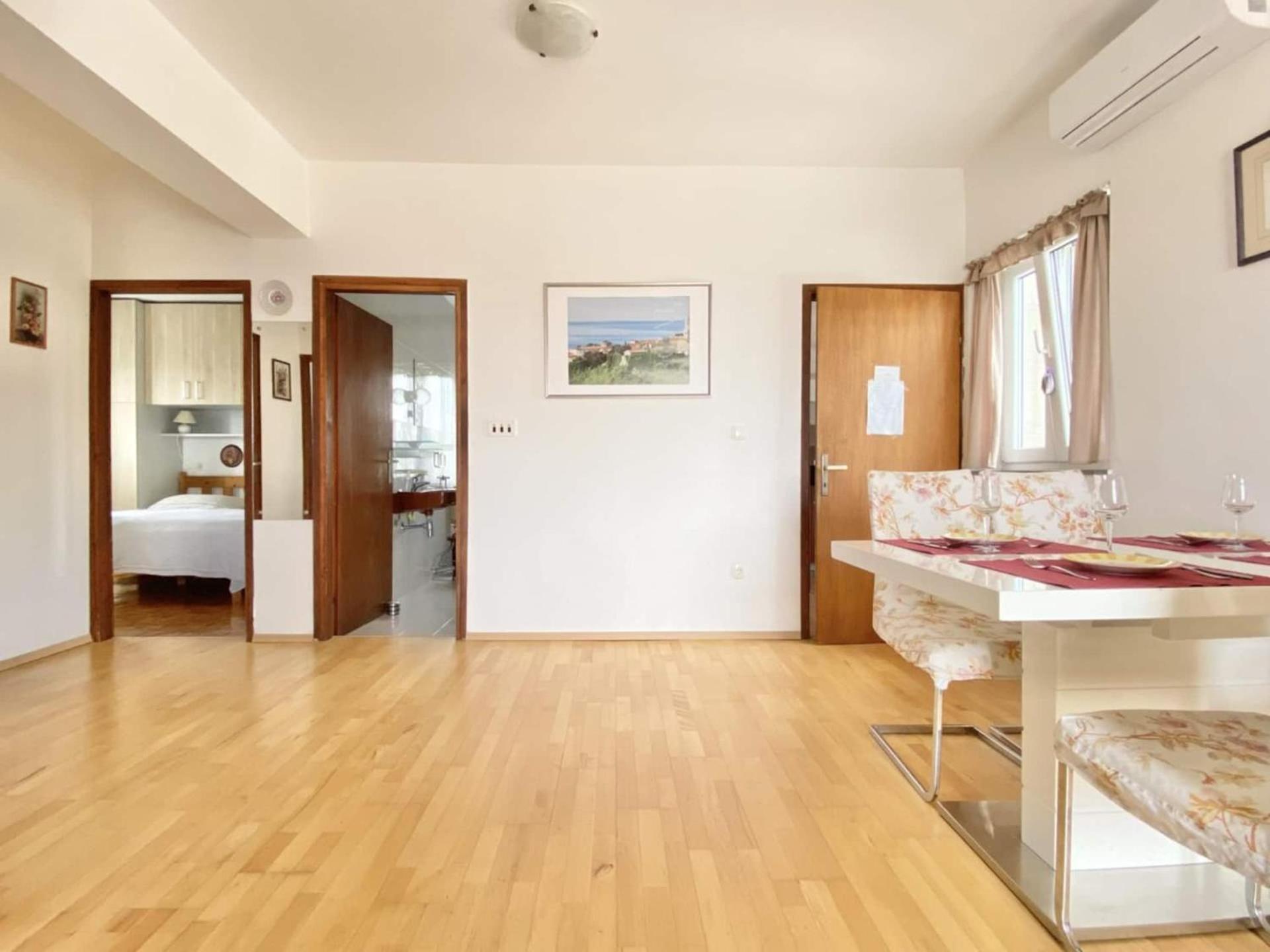 Family Apartments Viva Close To The Beach Krk Town Zewnętrze zdjęcie